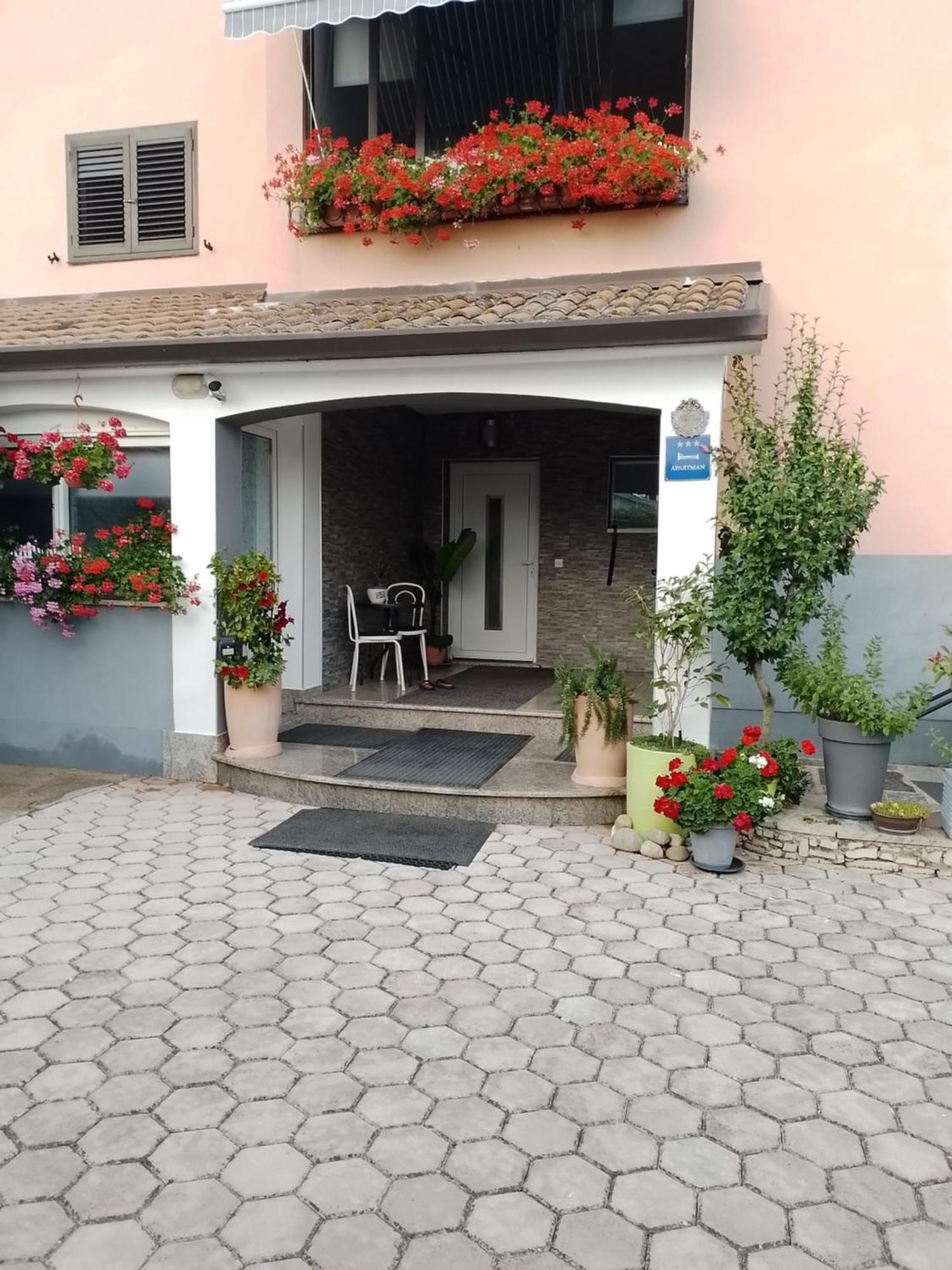 Apartman Olga Umag Exterior photo